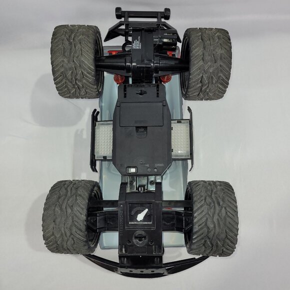 Fast & Furious 1:12 Dom's Dodge Charger PARTS REPAIR Elite RC Remote Control Car - Picture 4 of 4